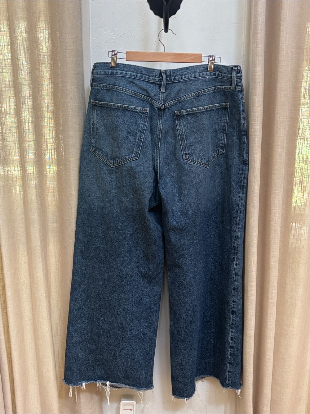 Agolde wide leg raw hem jeans - Picture 2 of 12